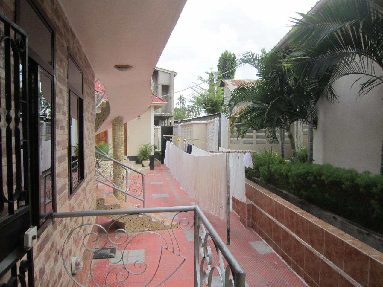 Jakicha Motel Dar es Salaam Exterior foto