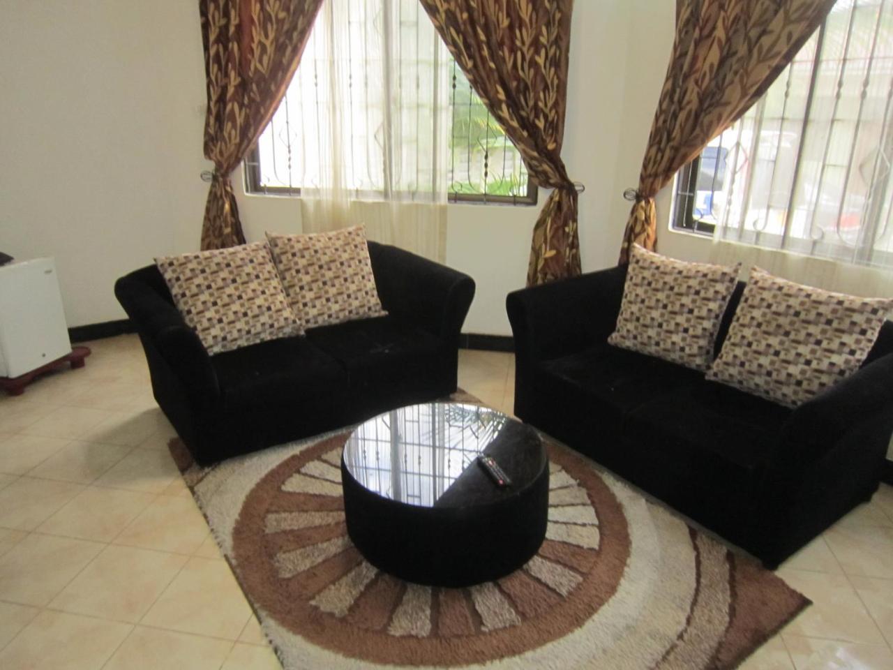 Jakicha Motel Dar es Salaam Exterior foto